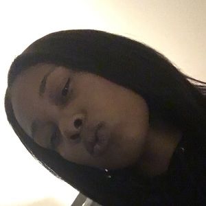 Meet your Posher, Constance